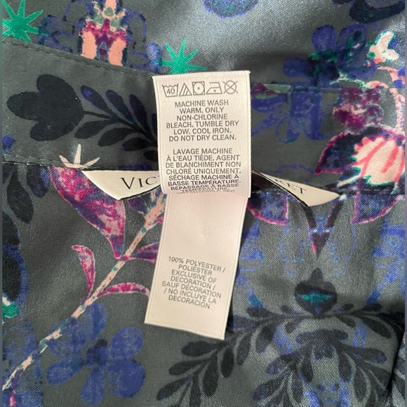 Satin Silky Black Floral Pajama Set by Victoria’s Secret Size Small NWOT - Picture 9 of 9